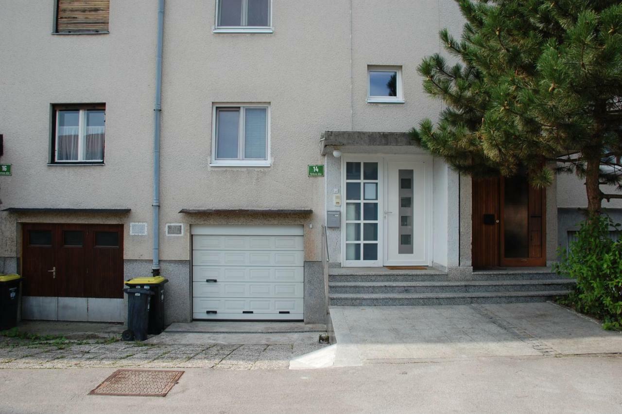 Apartments Peter & Free Parking Ljubljana Extérieur photo